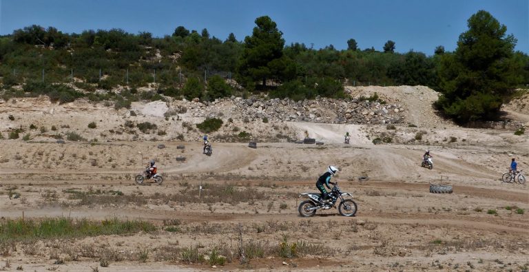 Prácticas en Moto Valley, circuito de Massoni Sport.