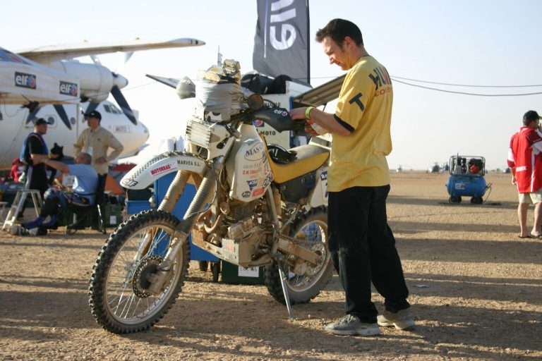 Jordi Inglés en el Dakar africano (2005).